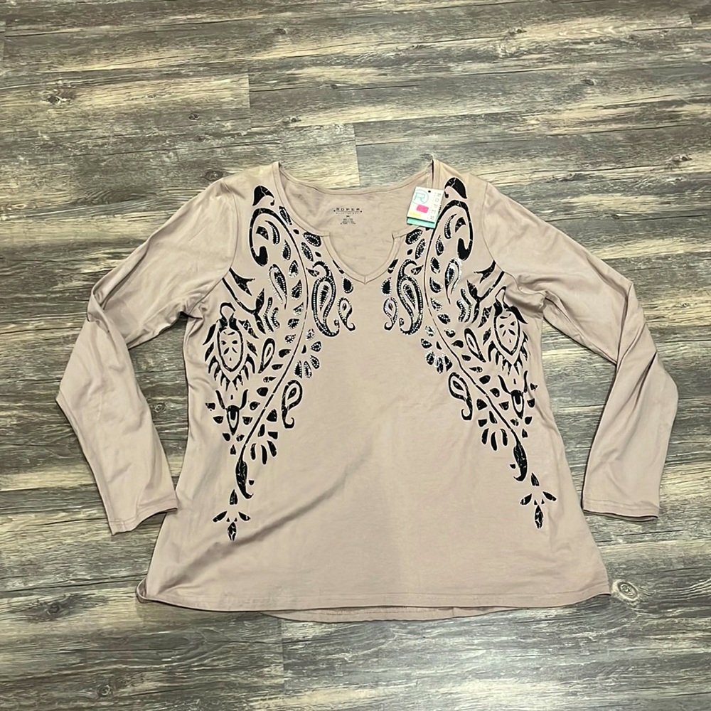 Roper long sleeve jewel accent top